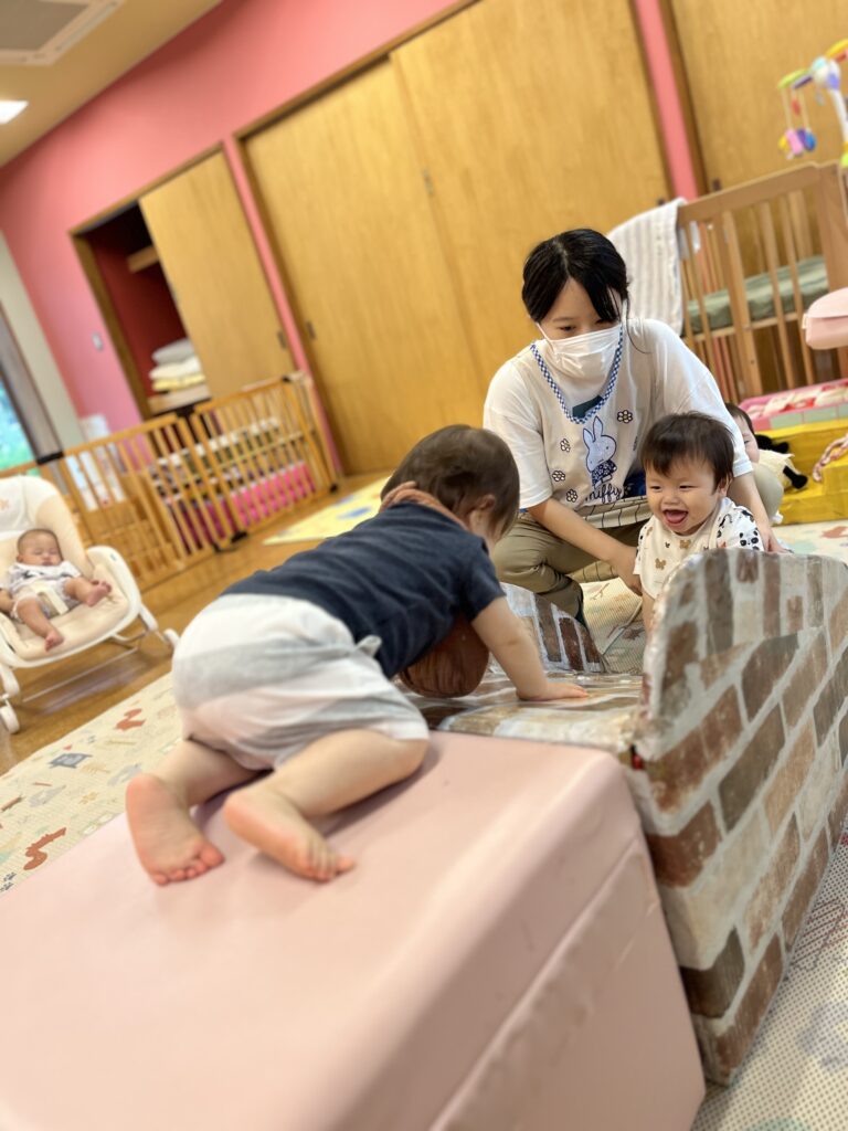 雨の日でも楽しい保育室