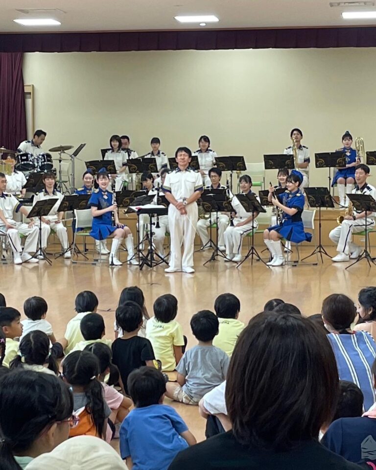 警察音楽隊がやってきた！